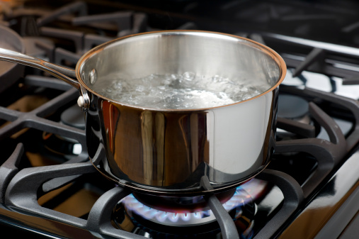 far bollire l'Acqua per i paccheri
